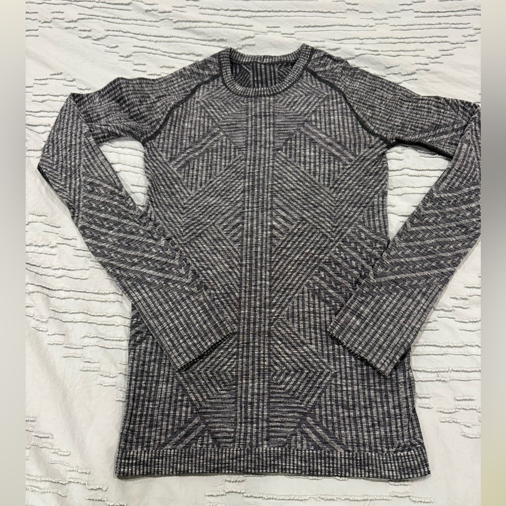 Lululemon Rest Less Pullover Top Euc - image 4